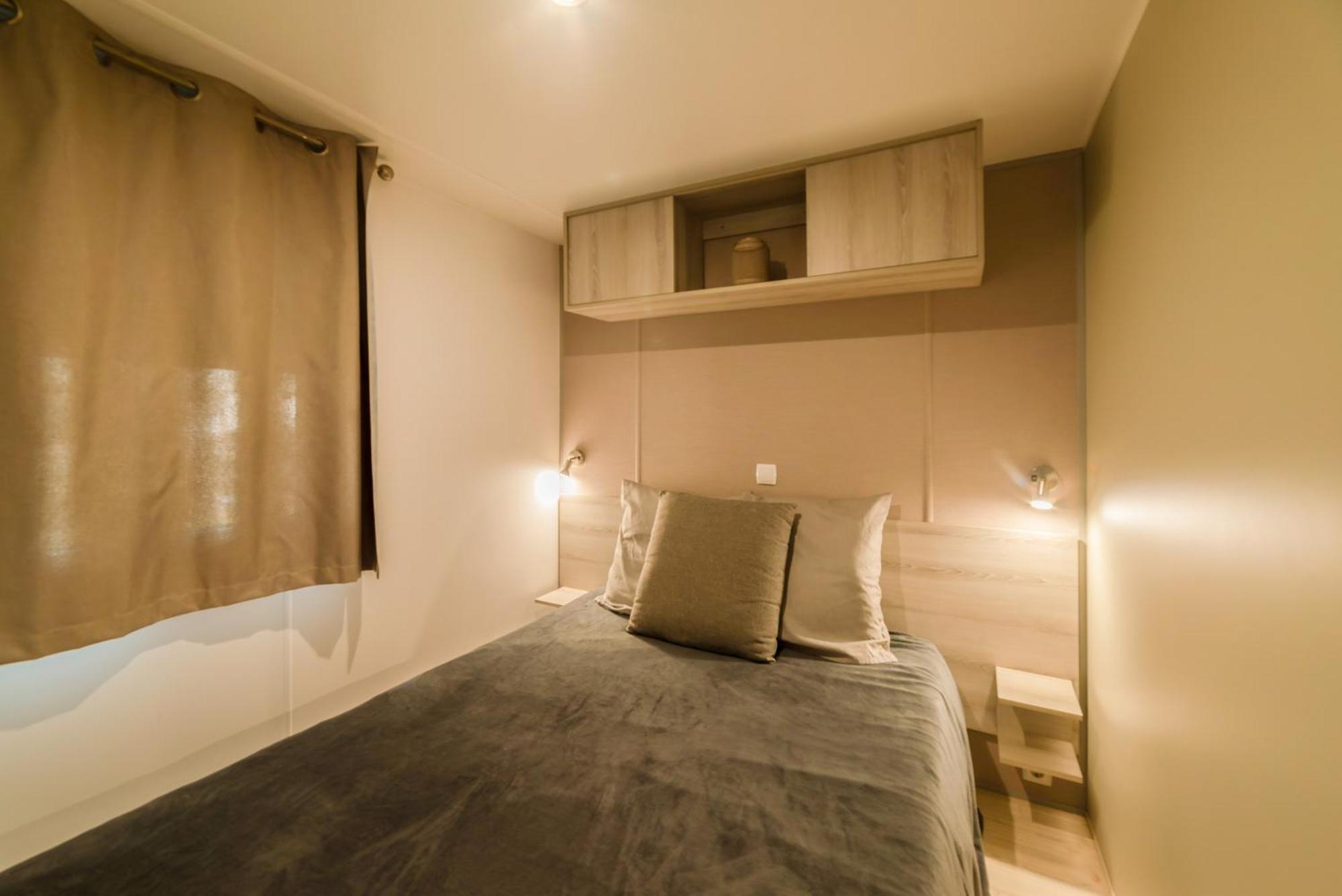 Mobil Home Les Pieds Dans L'Eau Canet-en-Roussillon Ngoại thất bức ảnh